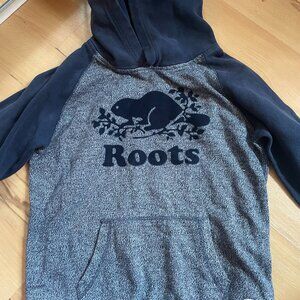 Boys Roots Sweater + Name Brand T-Shirts
